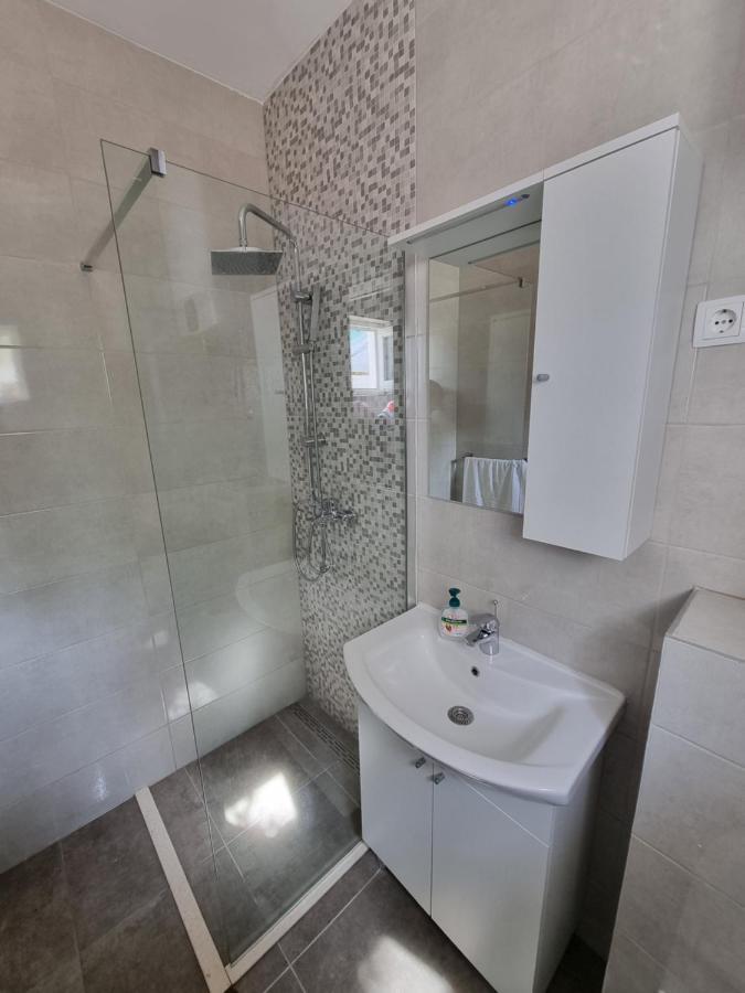 Villa Nena In Central Dalmatia Трогир Екстериор снимка