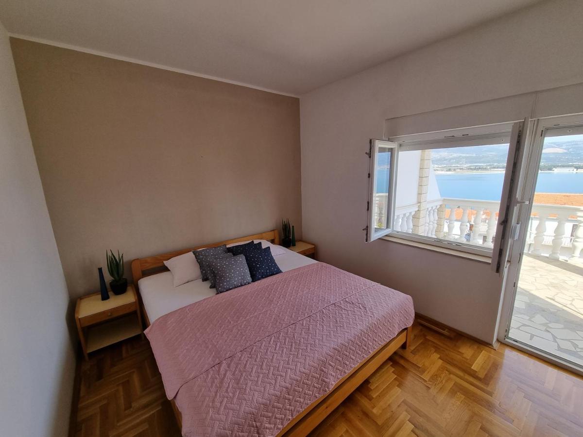 Villa Nena In Central Dalmatia Трогир Екстериор снимка